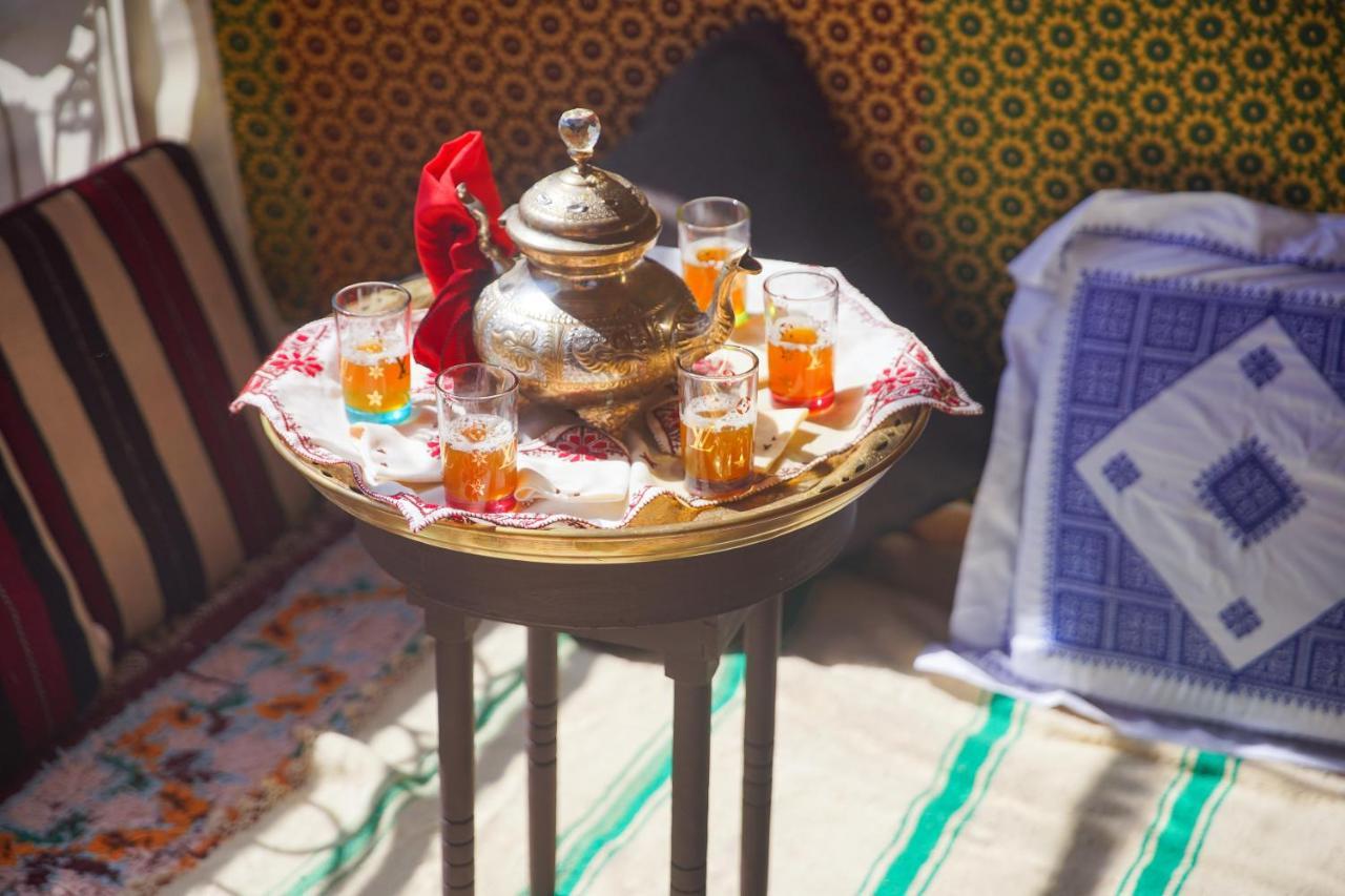 Riad Lalla Marrakech - Ideal For Solo, Family & Groups Hotel Маракеш Екстериор снимка