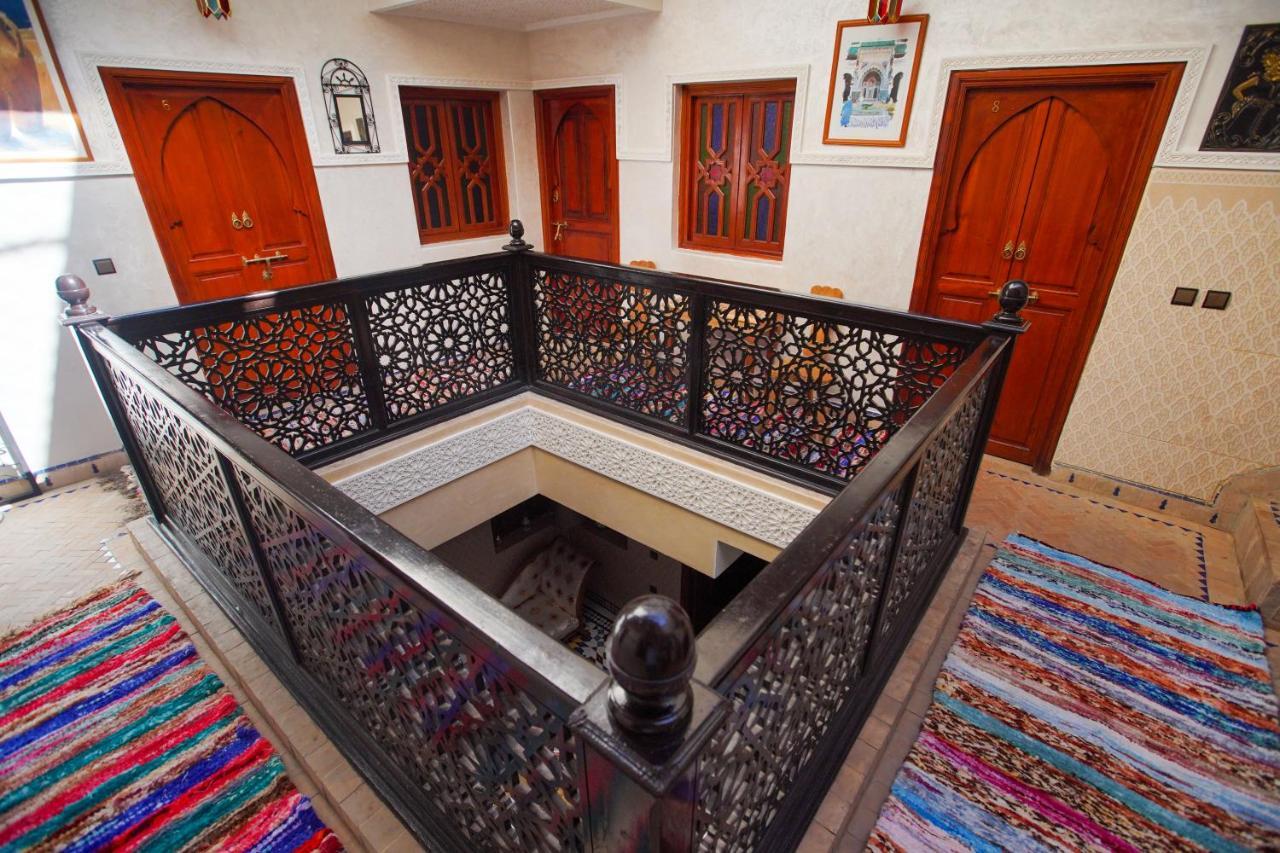 Riad Lalla Marrakech - Ideal For Solo, Family & Groups Hotel Маракеш Екстериор снимка