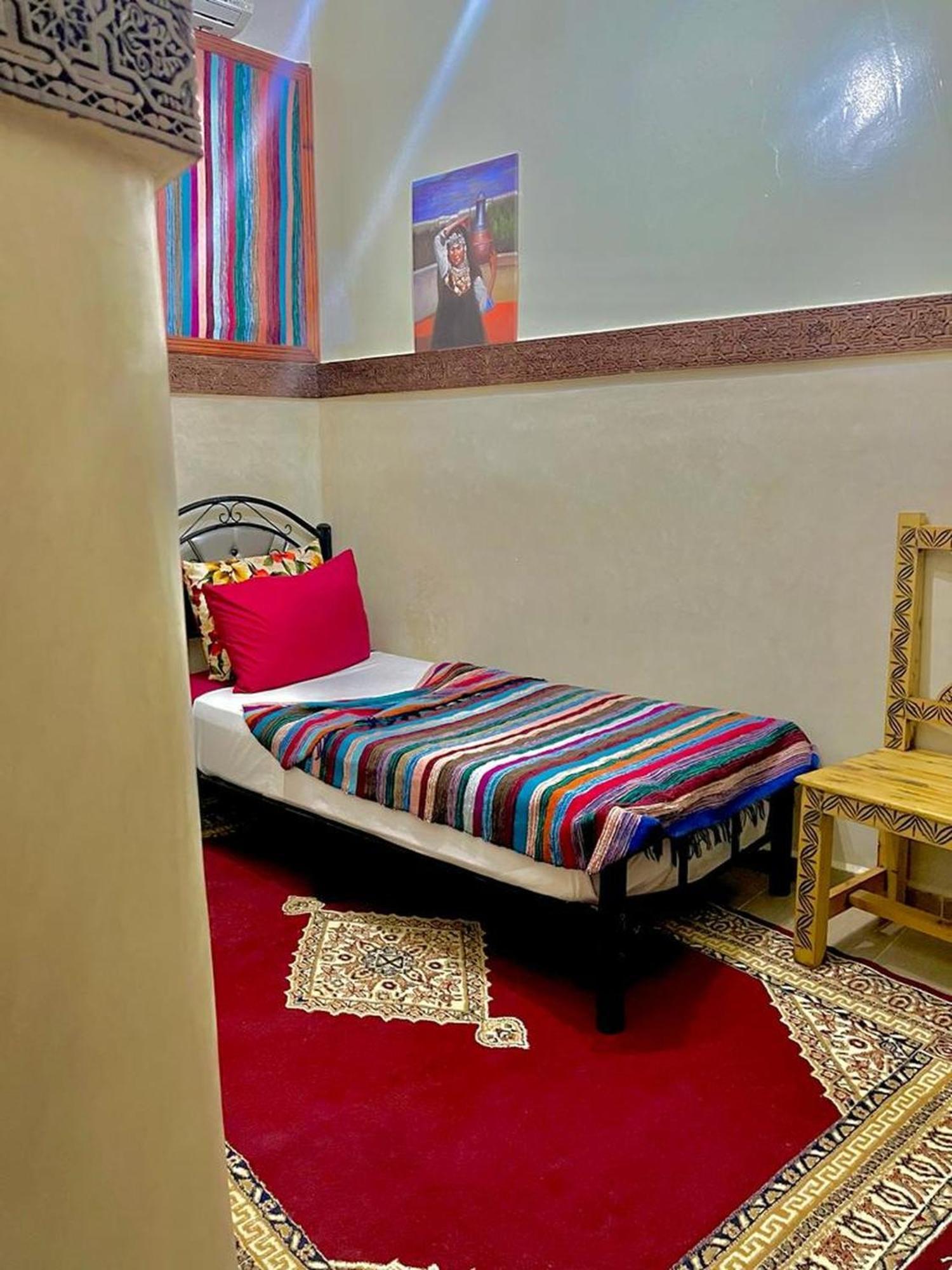 Riad Lalla Marrakech - Ideal For Solo, Family & Groups Hotel Маракеш Екстериор снимка