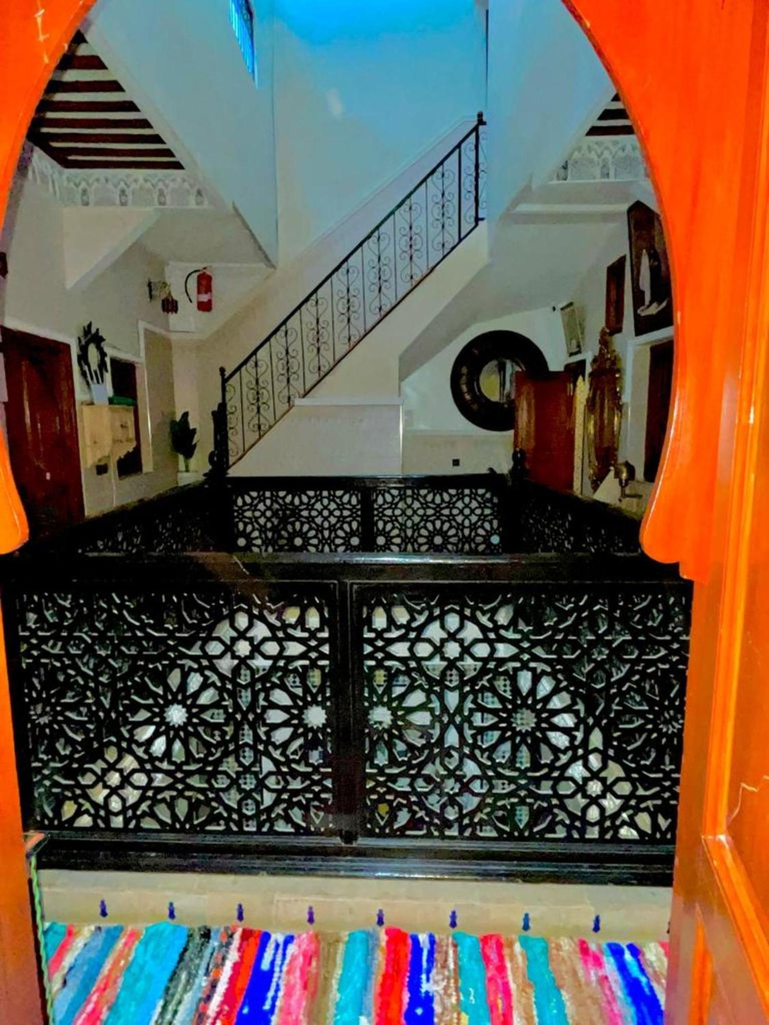 Riad Lalla Marrakech - Ideal For Solo, Family & Groups Hotel Маракеш Екстериор снимка