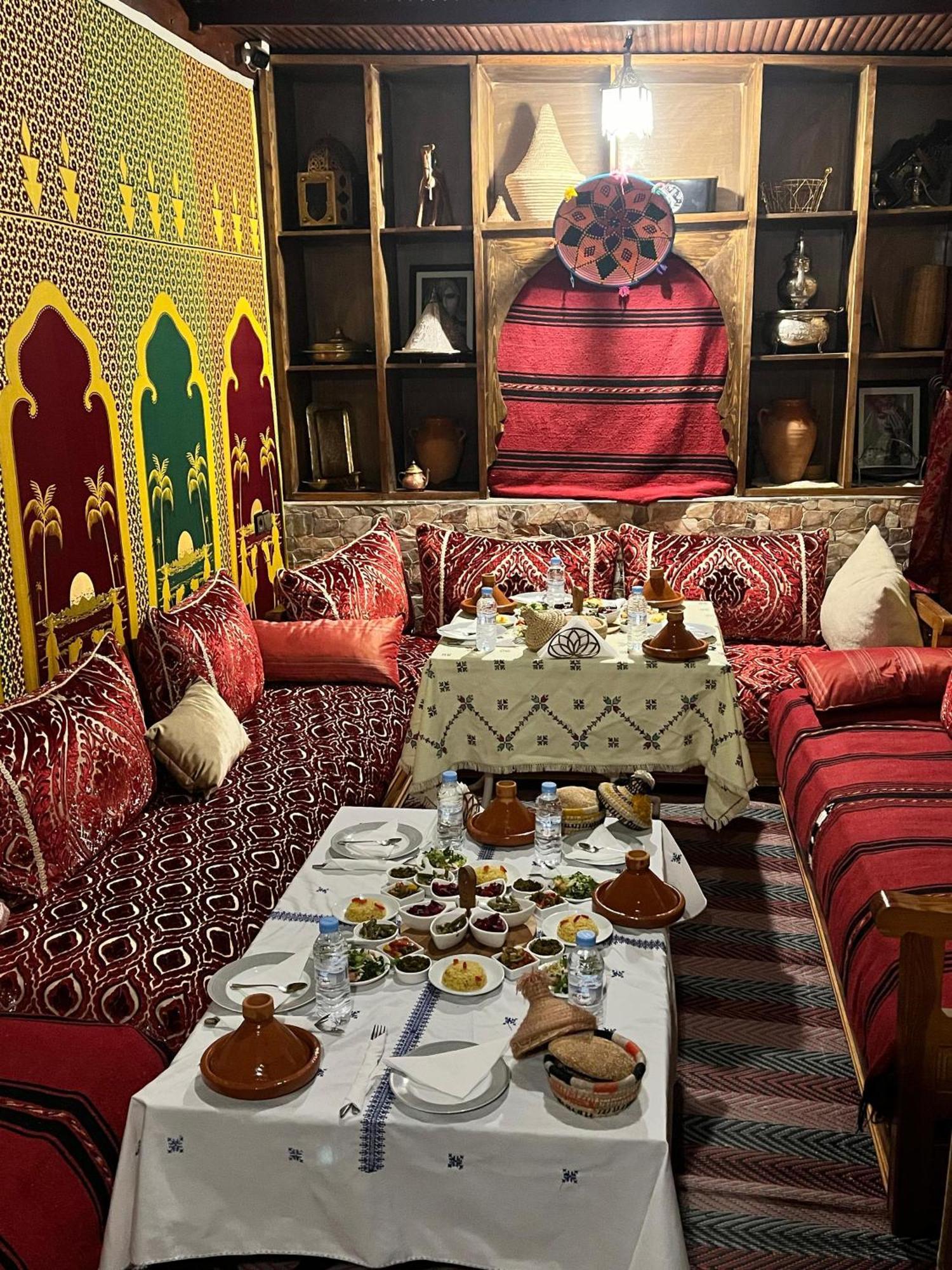 Riad Lalla Marrakech - Ideal For Solo, Family & Groups Hotel Маракеш Екстериор снимка